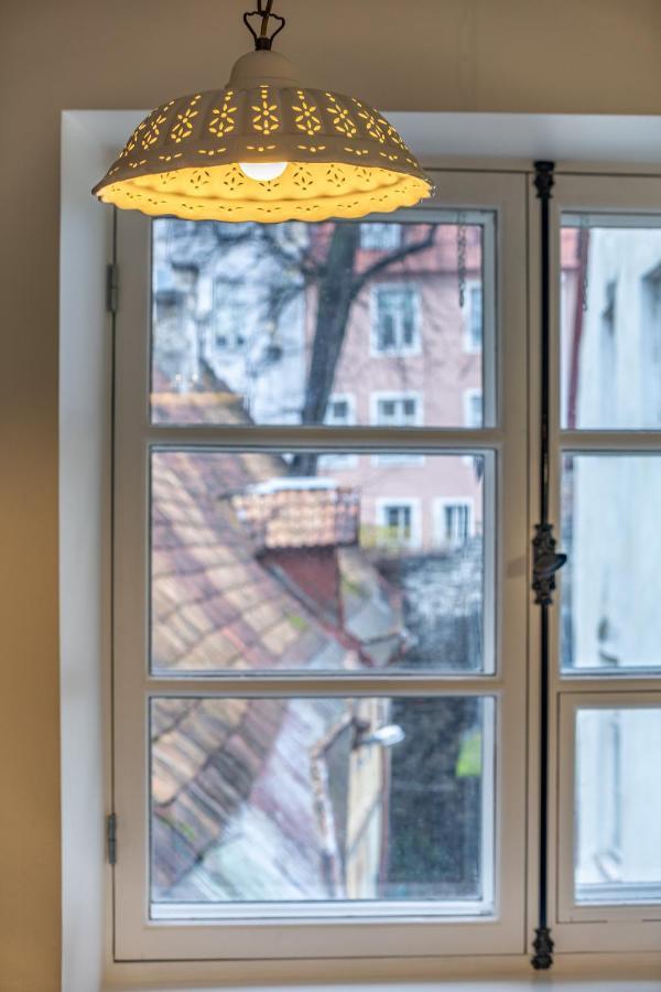 Roofs Of The Old Tallinn Guest House Esterno foto