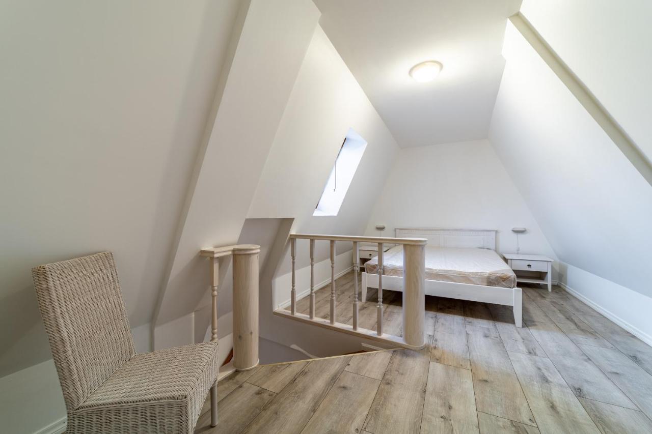 Roofs Of The Old Tallinn Guest House Esterno foto